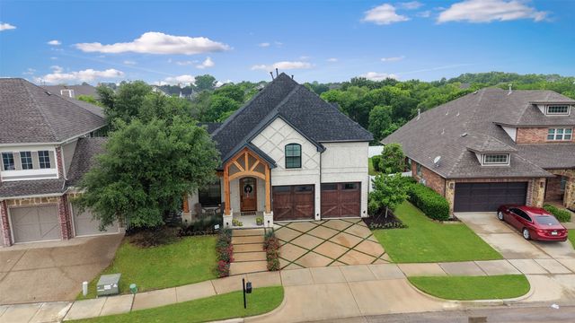 813 Dogwood Trail, Aubrey, TX 76227