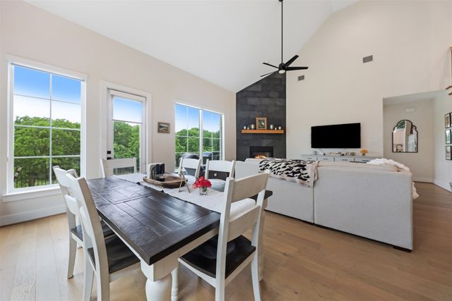 813 Dogwood Trail, Aubrey, TX 76227