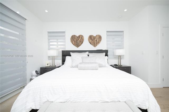 10366 NW 68th Ter 0, Doral, FL 33178