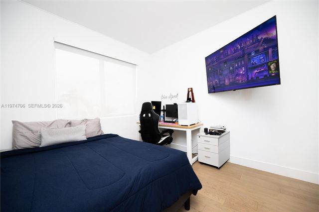 10366 NW 68th Ter 0, Doral, FL 33178