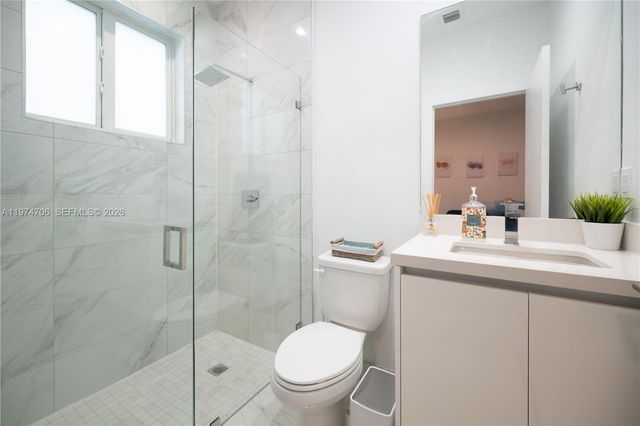 10366 NW 68th Ter 0, Doral, FL 33178