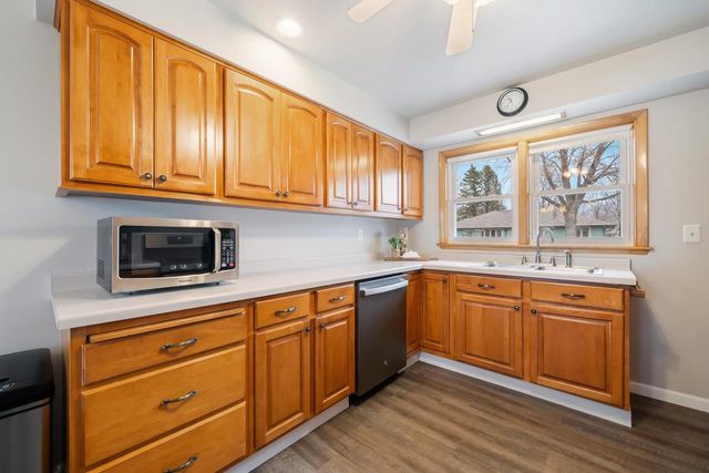 728 BUCHANAN STREET, Little Chute, WI 54140