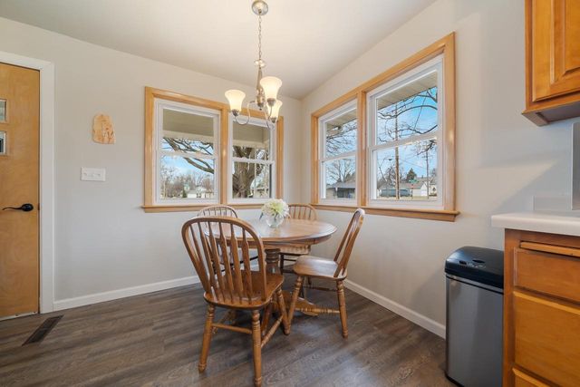 728 BUCHANAN STREET, Little Chute, WI 54140