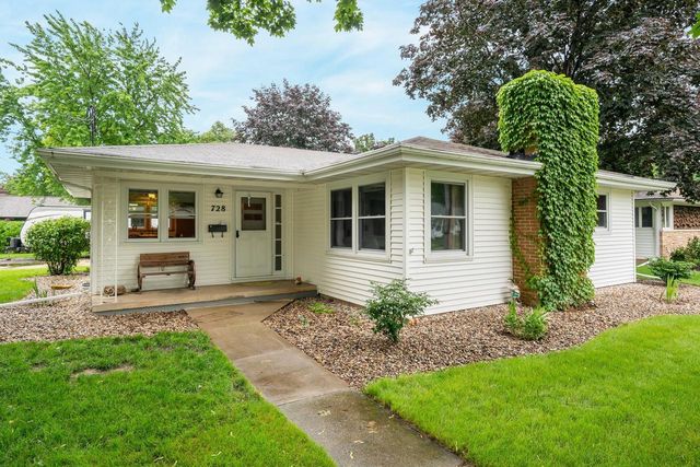 728 BUCHANAN STREET, Little Chute, WI 54140