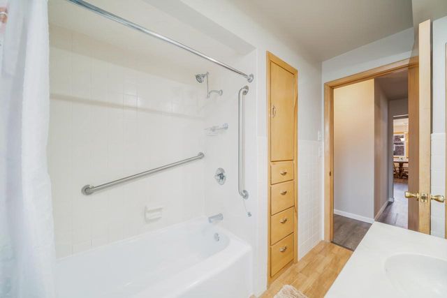 728 BUCHANAN STREET, Little Chute, WI 54140