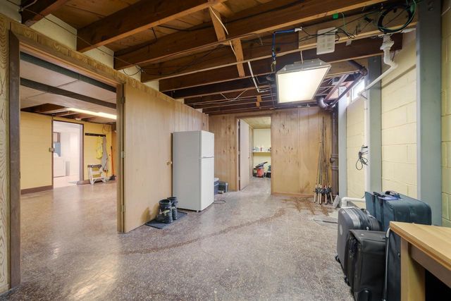 728 BUCHANAN STREET, Little Chute, WI 54140