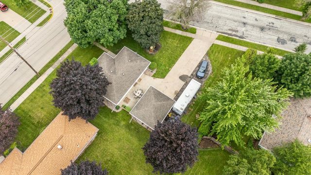 728 BUCHANAN STREET, Little Chute, WI 54140