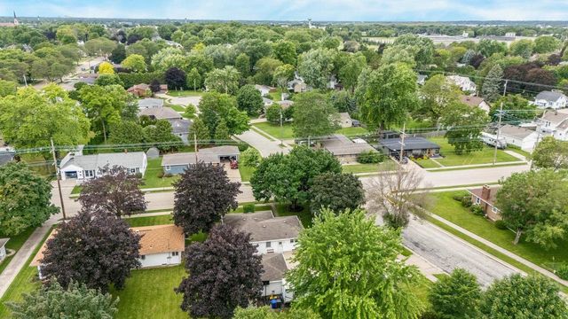 728 BUCHANAN STREET, Little Chute, WI 54140