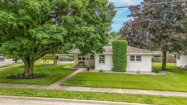 728 BUCHANAN STREET, Little Chute, WI 54140