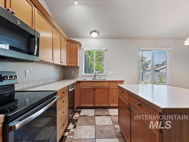7839 N Duncan, Boise, ID 83714