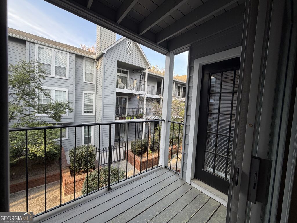 418 Granville Court, Atlanta, GA 30328 — photo 3