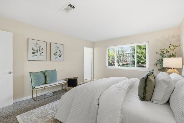 5251 5251 Peony Dr, Livermore, CA 94551