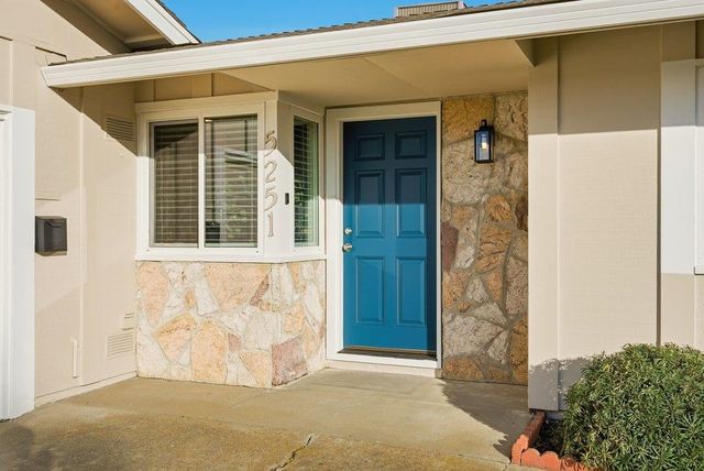 5251 5251 Peony Dr, Livermore, CA 94551