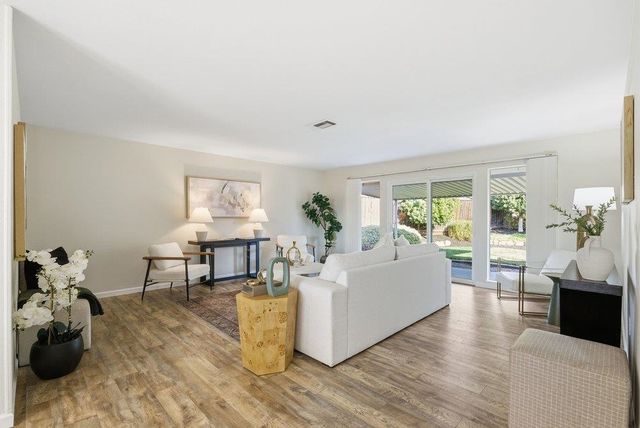 5251 5251 Peony Dr, Livermore, CA 94551