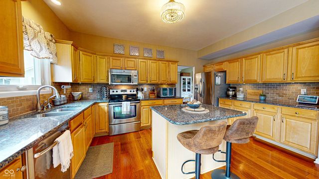 1176 Newark Court, Greenwood, IN 46143