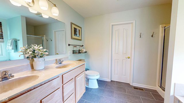 1176 Newark Court, Greenwood, IN 46143