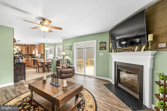 100 HEMLOCK LN, Mineral, VA 23117