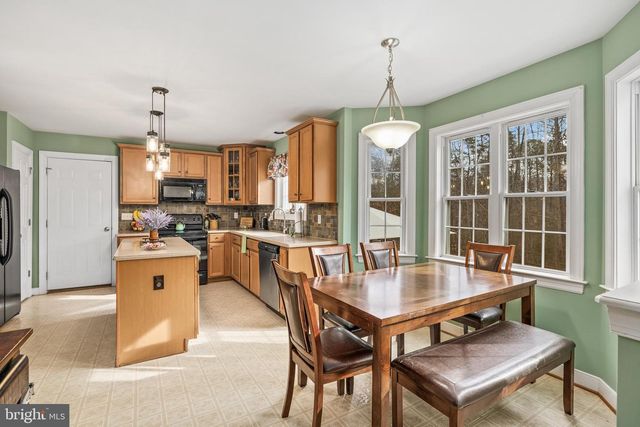 100 HEMLOCK LN, Mineral, VA 23117