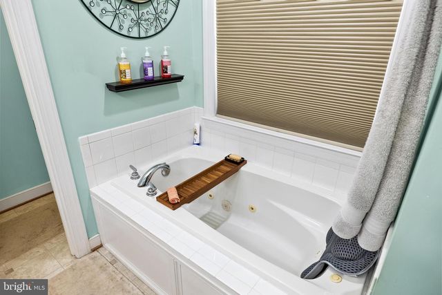 100 HEMLOCK LN, Mineral, VA 23117