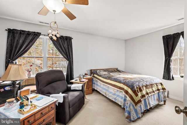 100 HEMLOCK LN, Mineral, VA 23117