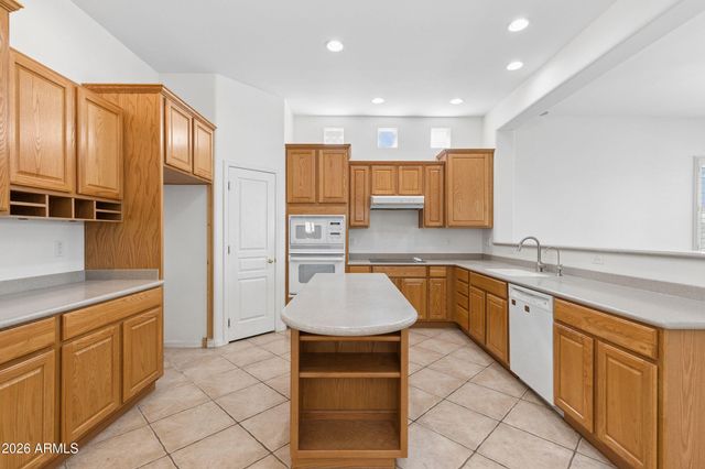 662 E Torrey Pines Place, Chandler, AZ 85249