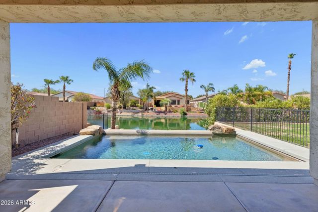 662 E Torrey Pines Place, Chandler, AZ 85249