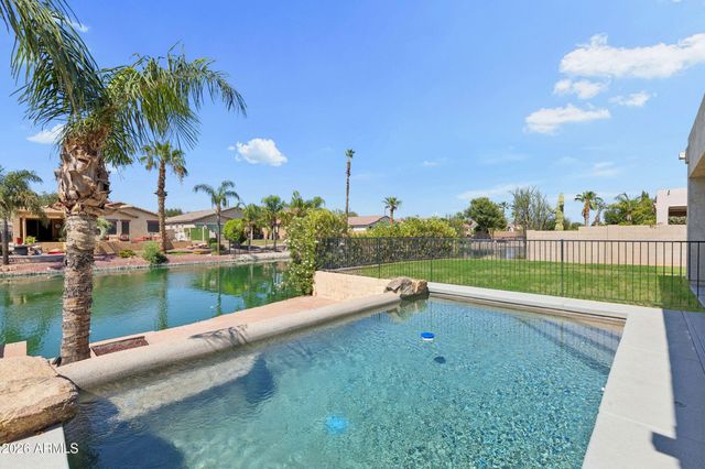 662 E Torrey Pines Place, Chandler, AZ 85249