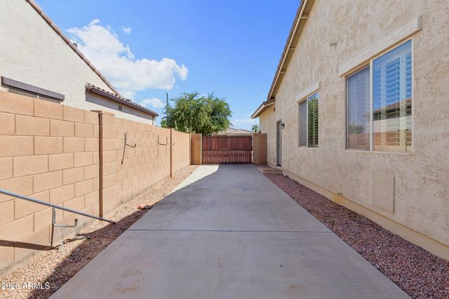 662 E Torrey Pines Place, Chandler, AZ 85249