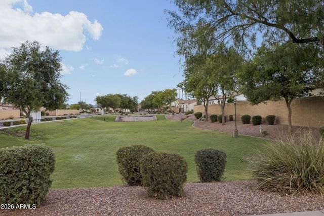 662 E Torrey Pines Place, Chandler, AZ 85249