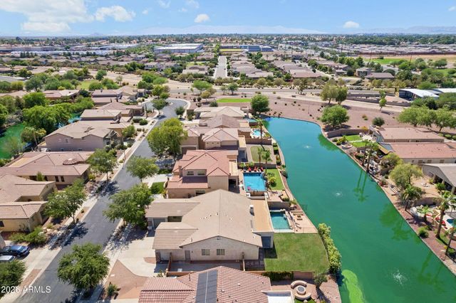 662 E Torrey Pines Place, Chandler, AZ 85249