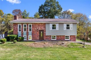 113 Redbud Dr, Chippewa Twp, PA 15010
