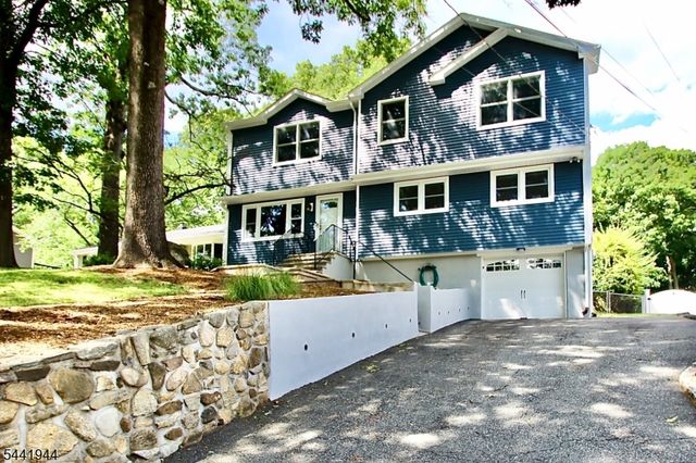73 Oneida Ave, Oakland Boro, NJ 07436