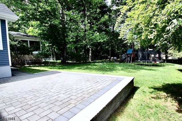 73 Oneida Ave, Oakland Boro, NJ 07436