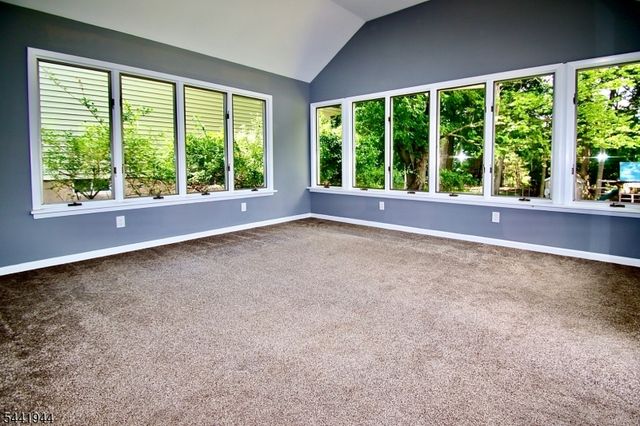 73 Oneida Ave, Oakland Boro, NJ 07436