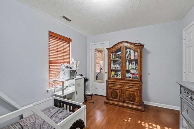 832 Post Oak Dr, Antioch, TN 37013