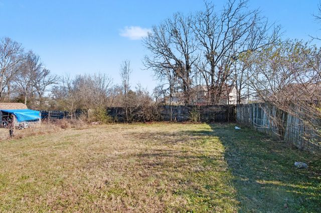 832 Post Oak Dr, Antioch, TN 37013