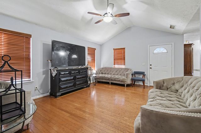 832 Post Oak Dr, Antioch, TN 37013