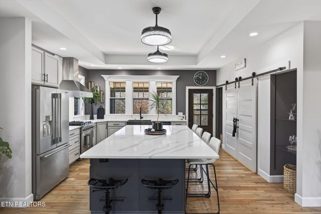 323 Riverview Drive, Crossville, TN 38555