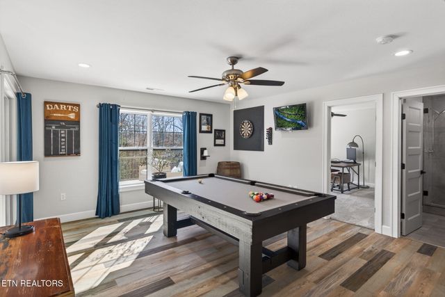 323 Riverview Drive, Crossville, TN 38555