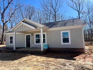 1605 N Sutherland Avenue, Monroe, NC 28110