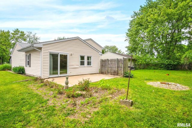 4601 W ANDOVER Drive, Peoria, IL 61615