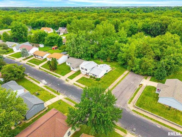 4601 W ANDOVER Drive, Peoria, IL 61615
