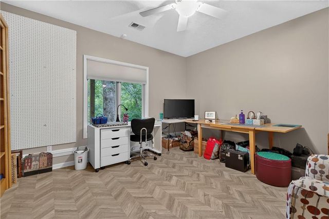 2228 SW Waterfall Place, Lee's Summit, MO 64081