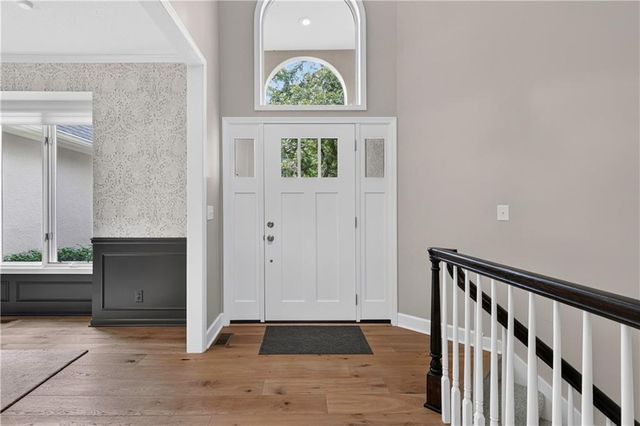 2228 SW Waterfall Place, Lee's Summit, MO 64081