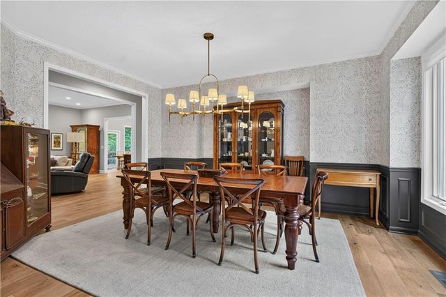 2228 SW Waterfall Place, Lee's Summit, MO 64081