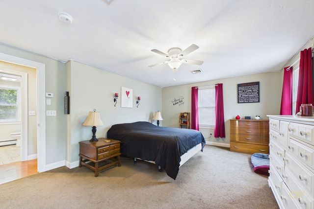 119 Hathaway St, Wareham, MA 02571