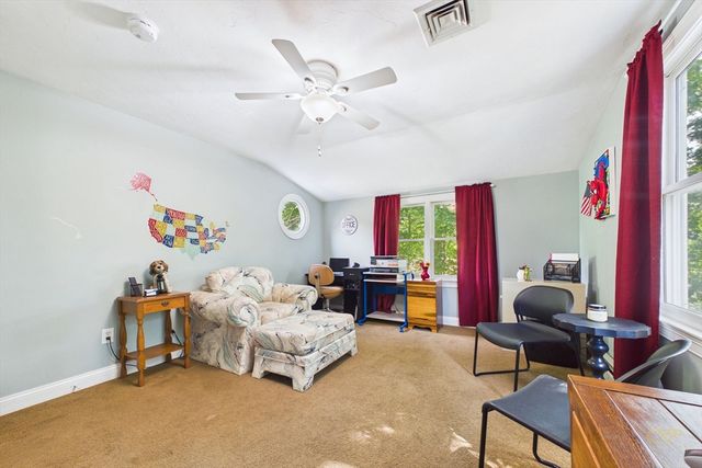 119 Hathaway St, Wareham, MA 02571