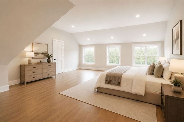 119 Hathaway St, Wareham, MA 02571