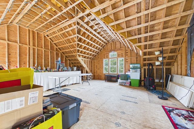 119 Hathaway St, Wareham, MA 02571