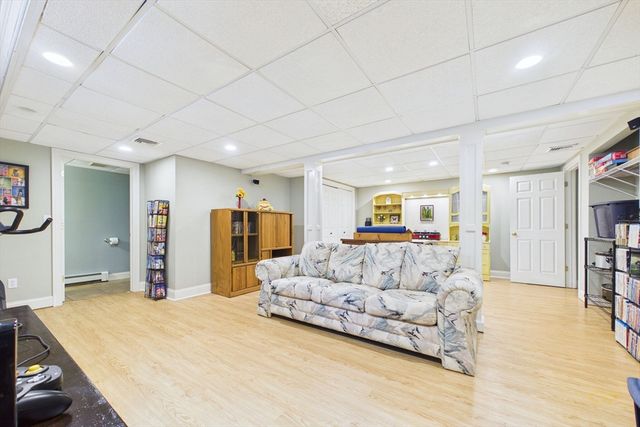 119 Hathaway St, Wareham, MA 02571